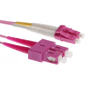Masterlan fiber optic patch cord, LCupc-SCupc, Multimode 50/125 OM4, duplex, 1m